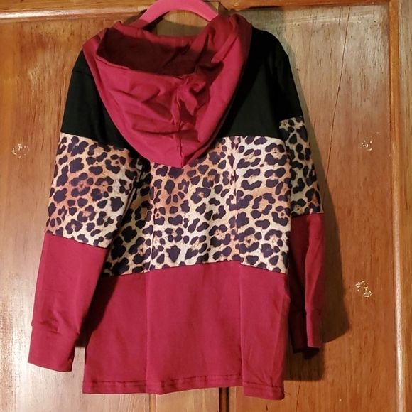 NEW RED, BLACK AND CHEETAH BLOCK HOODIE - Picture 2 of 2